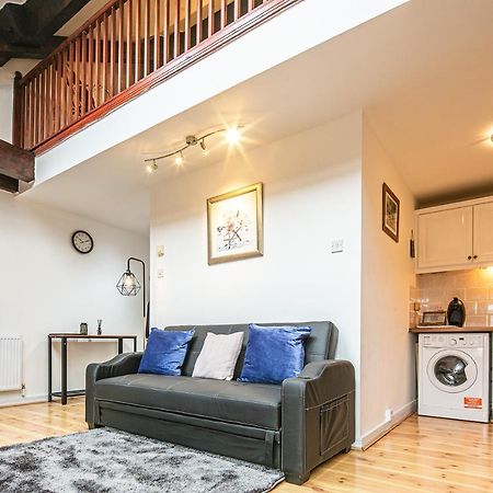 Beautiful 1-Bed Apartment In Grade Listed Warehouse - Victoria Quays, Sheffield City Centre, Free Parking, Pet Friendly, Netflix Bagian luar foto
