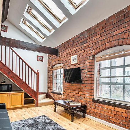 Beautiful 1-Bed Apartment In Grade Listed Warehouse - Victoria Quays, Sheffield City Centre, Free Parking, Pet Friendly, Netflix Bagian luar foto