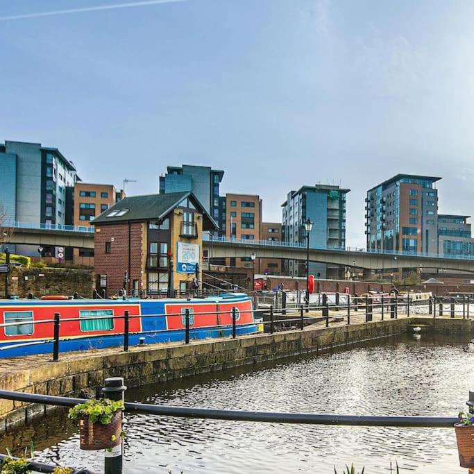 Beautiful 1-Bed Apartment In Grade Listed Warehouse - Victoria Quays, Sheffield City Centre, Free Parking, Pet Friendly, Netflix Bagian luar foto
