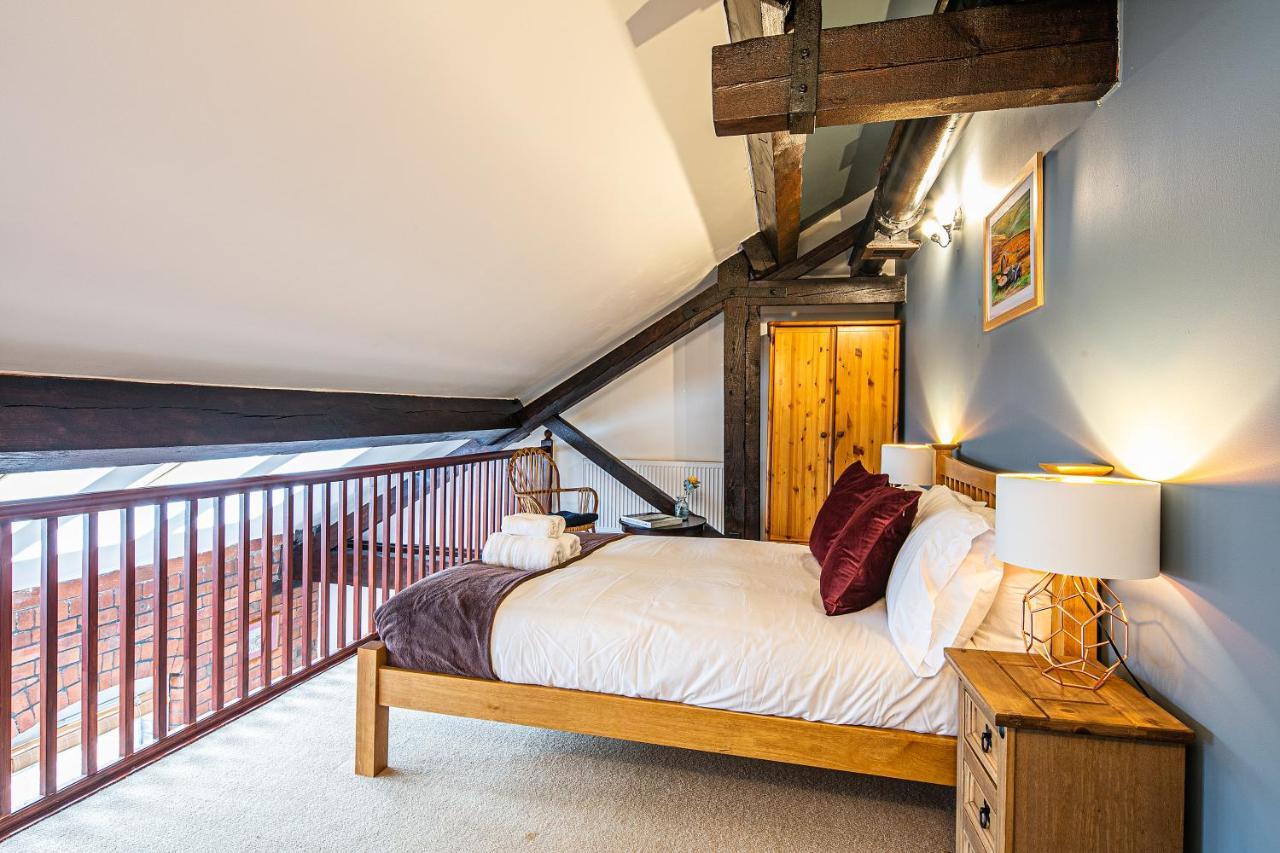Beautiful 1-Bed Apartment In Grade Listed Warehouse - Victoria Quays, Sheffield City Centre, Free Parking, Pet Friendly, Netflix Bagian luar foto