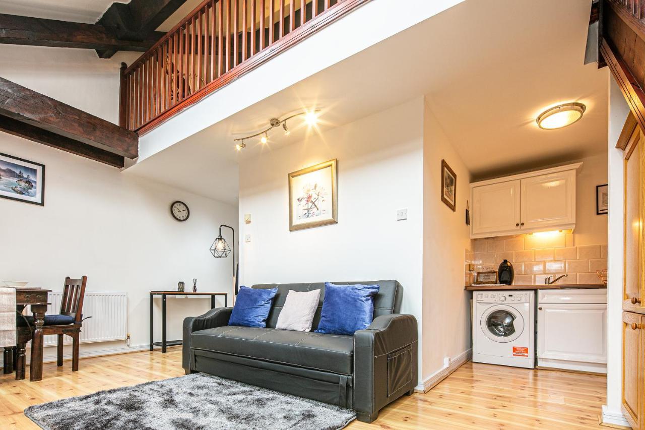 Beautiful 1-Bed Apartment In Grade Listed Warehouse - Victoria Quays, Sheffield City Centre, Free Parking, Pet Friendly, Netflix Bagian luar foto