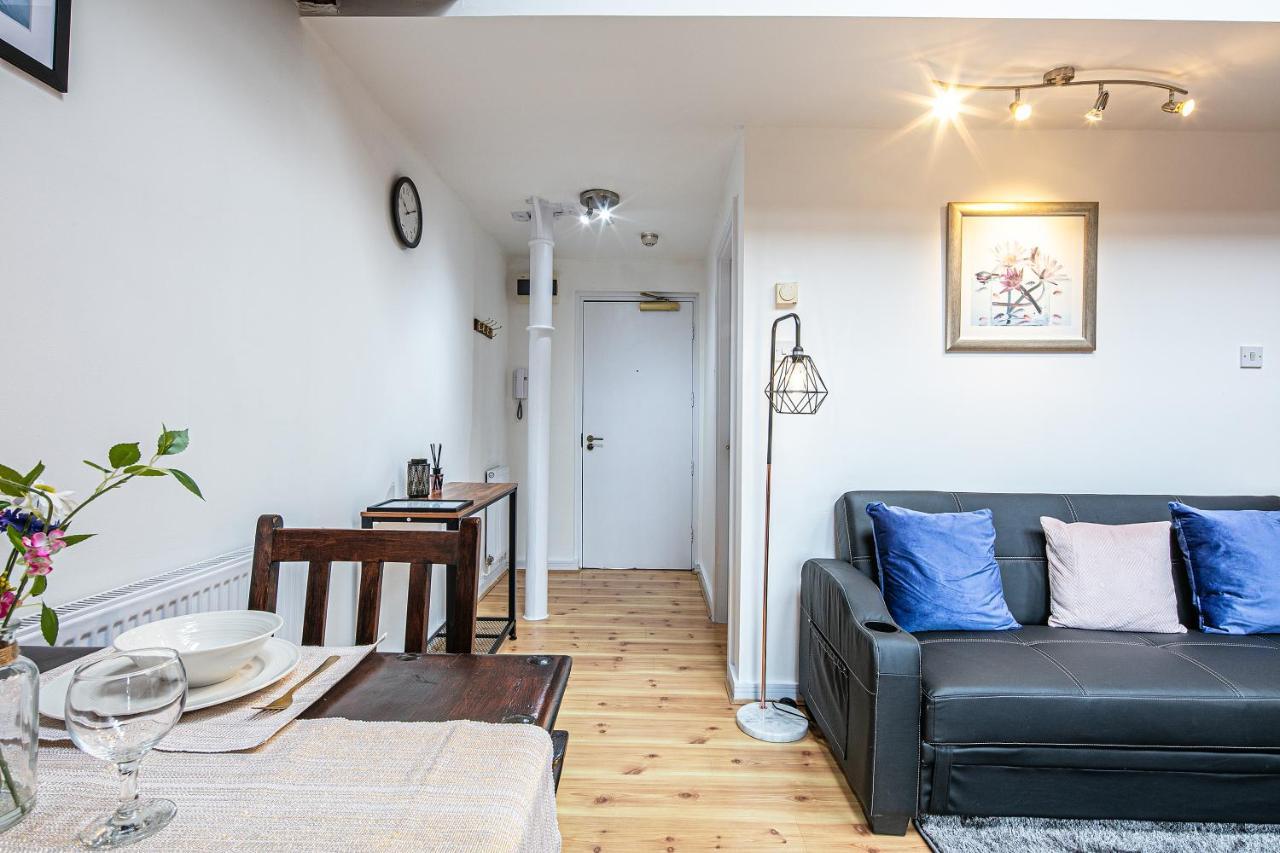 Beautiful 1-Bed Apartment In Grade Listed Warehouse - Victoria Quays, Sheffield City Centre, Free Parking, Pet Friendly, Netflix Bagian luar foto