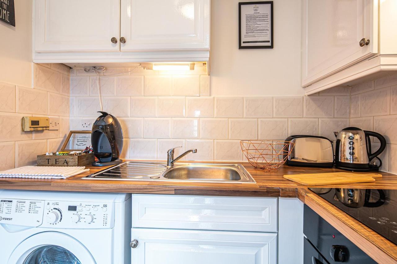 Beautiful 1-Bed Apartment In Grade Listed Warehouse - Victoria Quays, Sheffield City Centre, Free Parking, Pet Friendly, Netflix Bagian luar foto